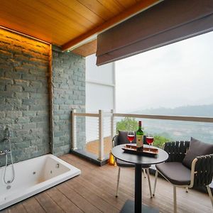 Suite Hot Tub